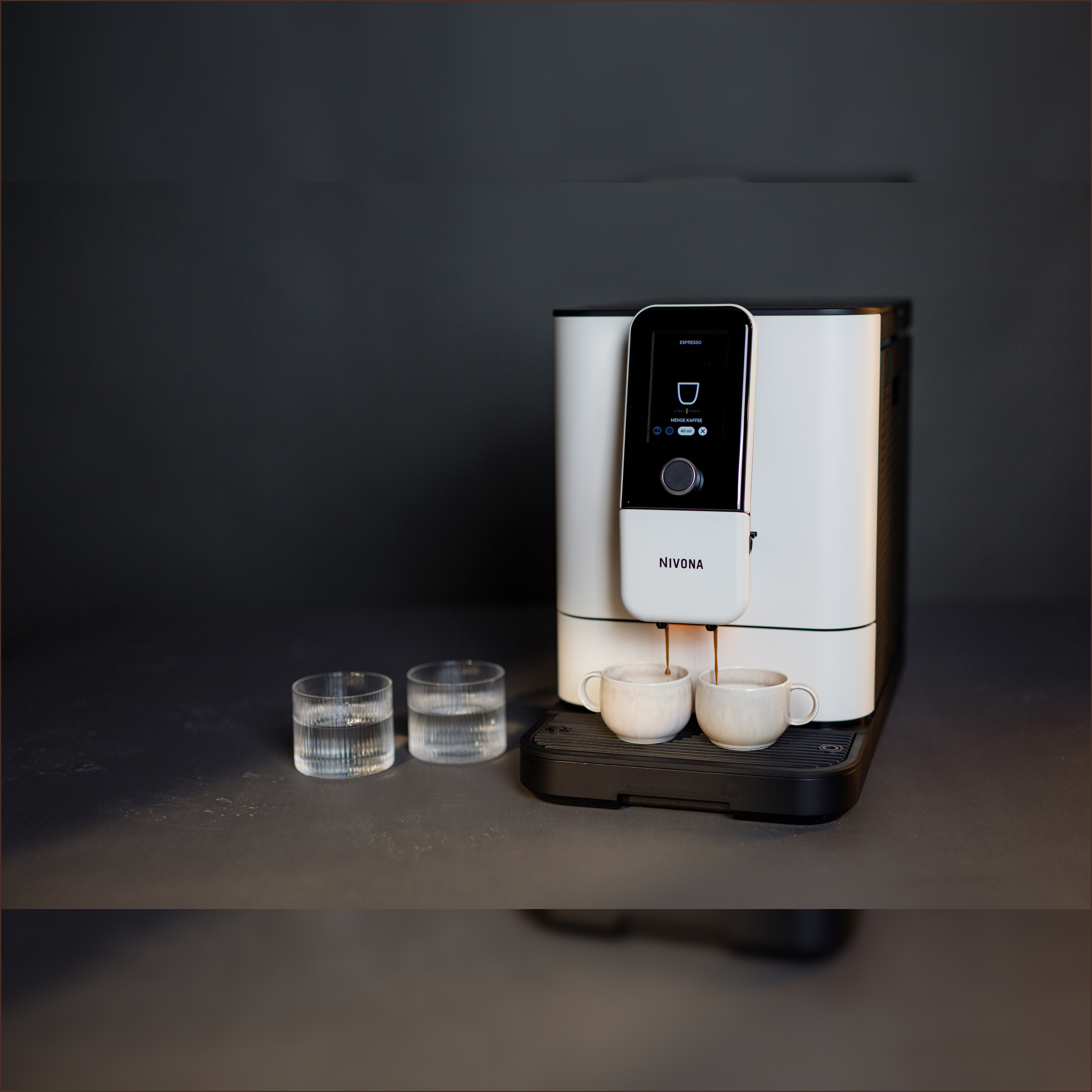 34 - 2025 12 NICR 8000 white studio web-218142